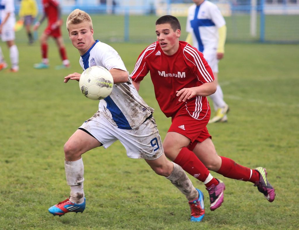 sport-game-soccer-football-stadium-player-989950-pxhere.com_-scaled-1